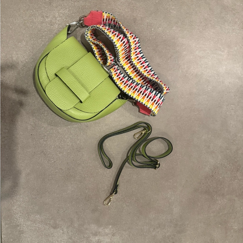 Stylish Green Crossbody Bag with Multicolor Strap